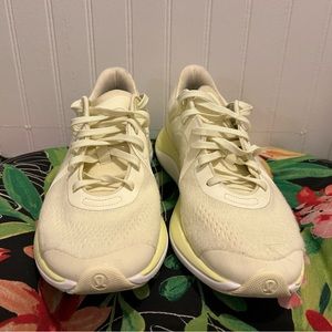 Lululemon Chargefeel Lemon Sorbet Sz 9